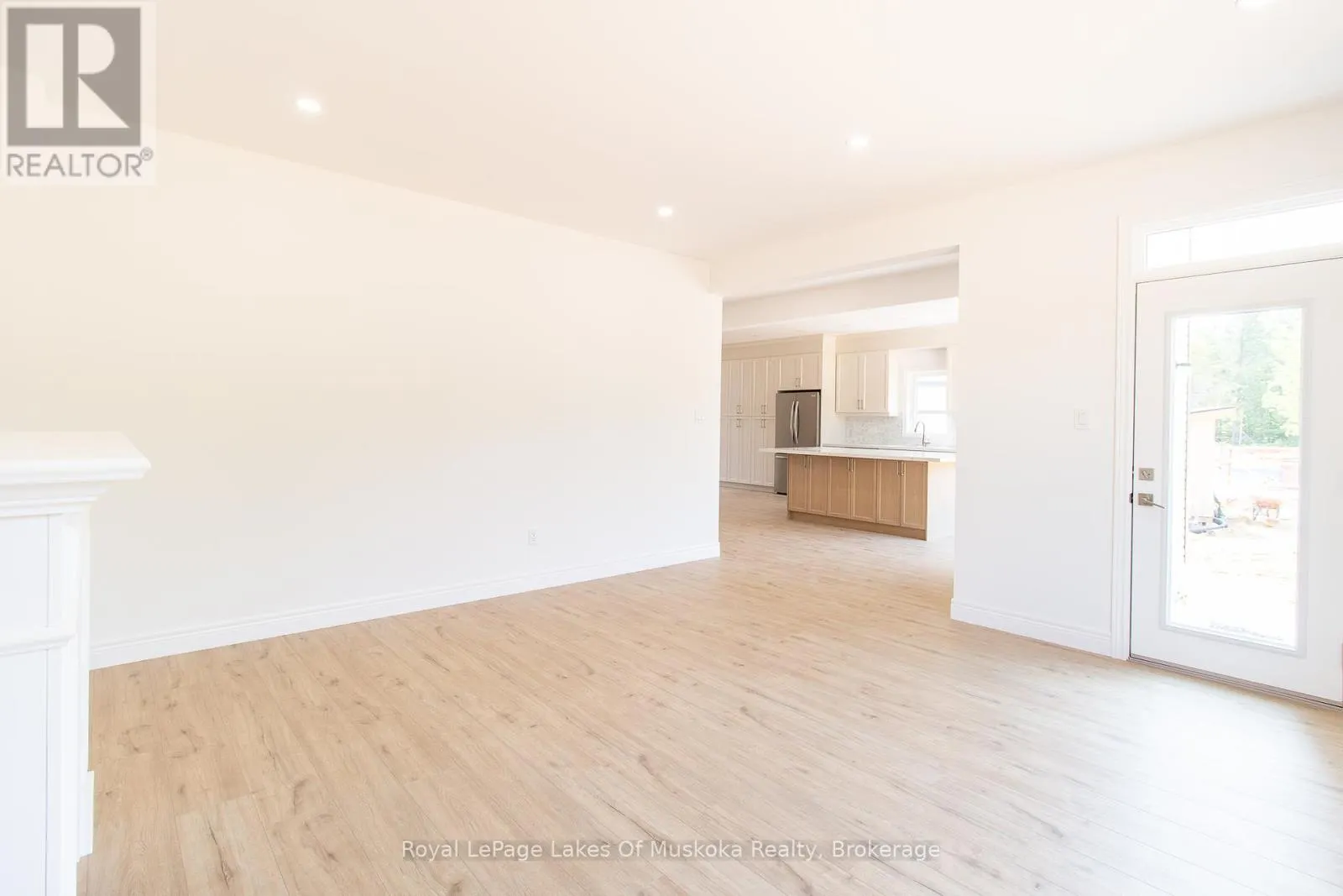 37 WHITEHORN PARK