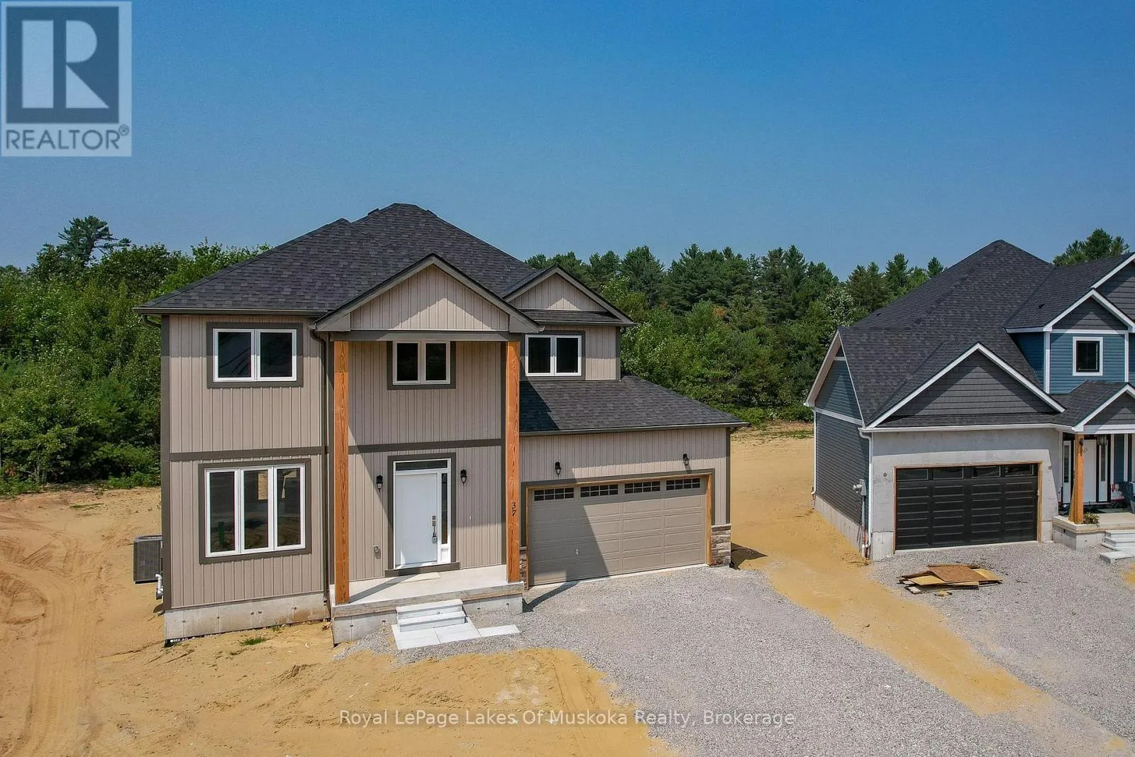 37 WHITEHORN PARK