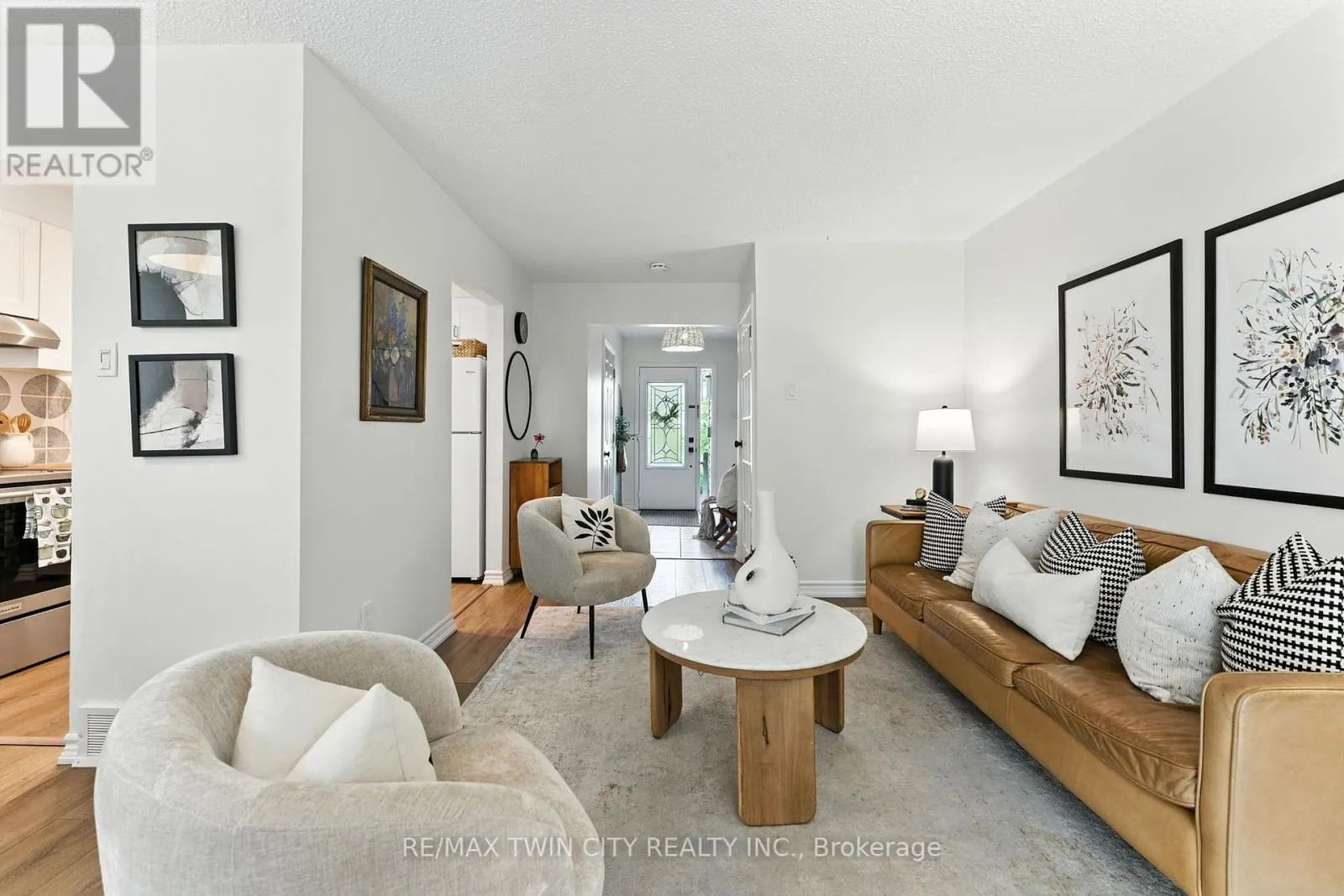68 WESTMOUNT MEWS