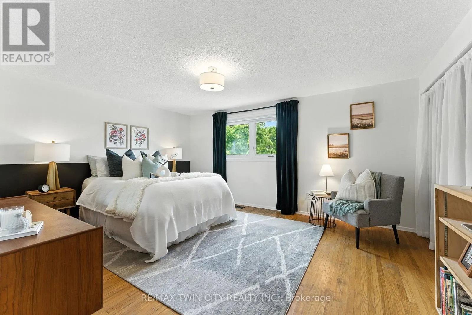 68 WESTMOUNT MEWS