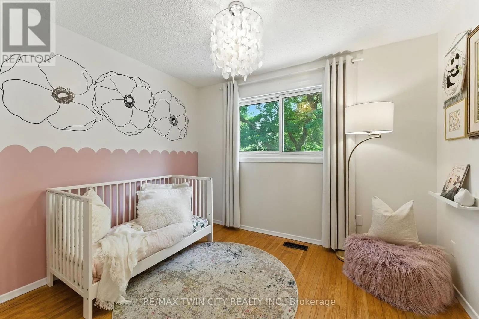 68 WESTMOUNT MEWS