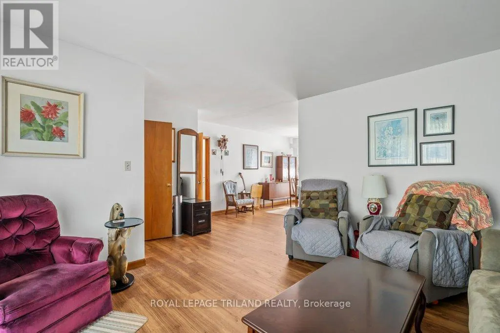 15 DALEWOOD DRIVE