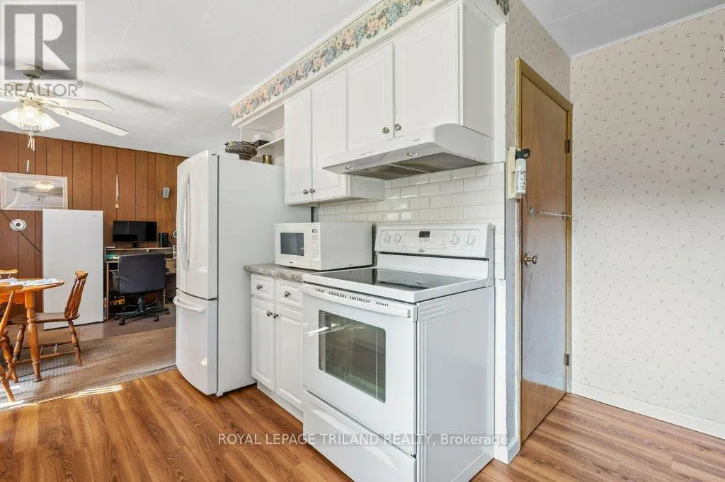 15 DALEWOOD DRIVE