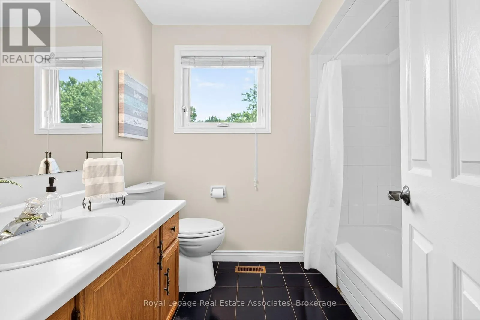 29 LAURENDALE AVENUE