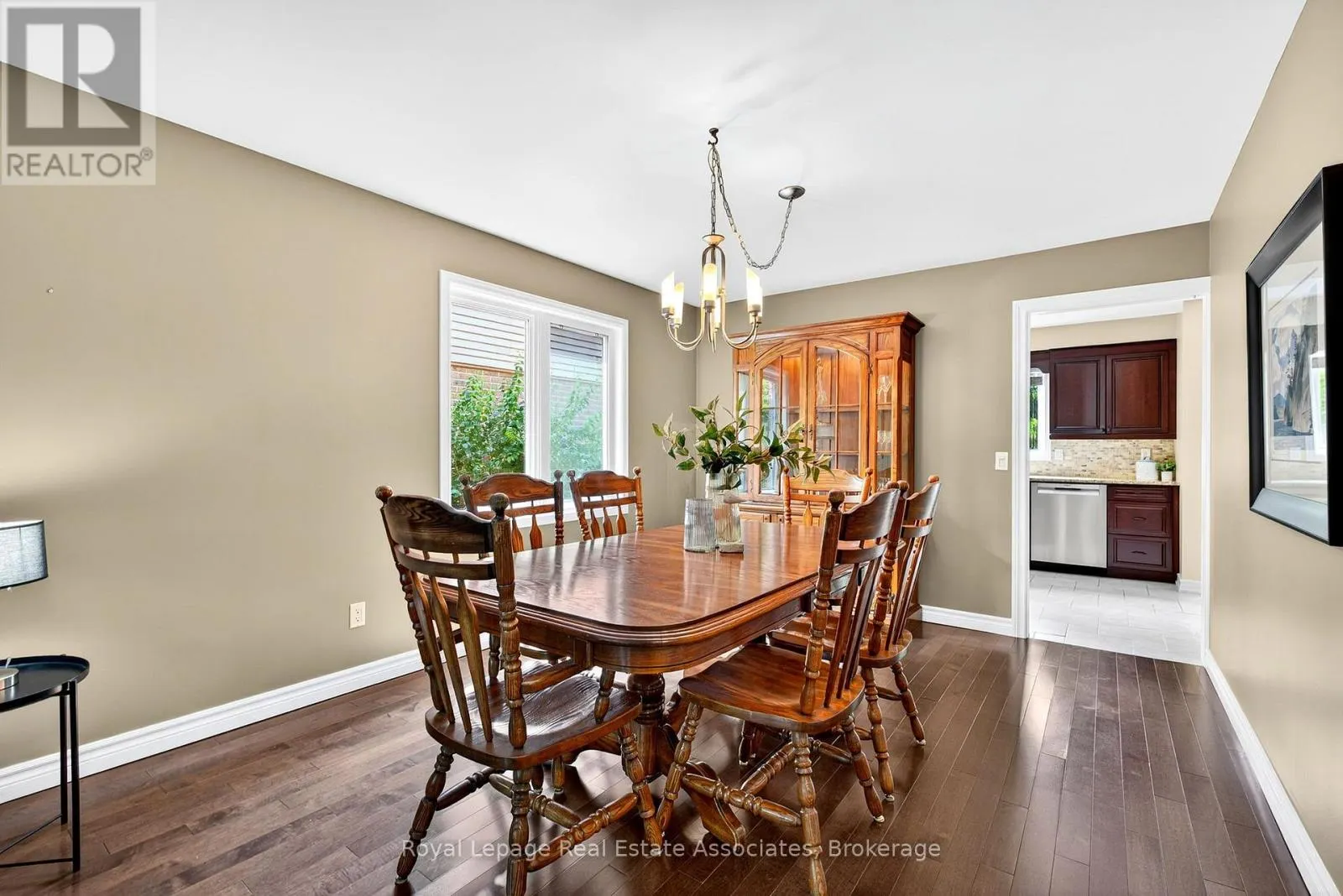 29 LAURENDALE AVENUE