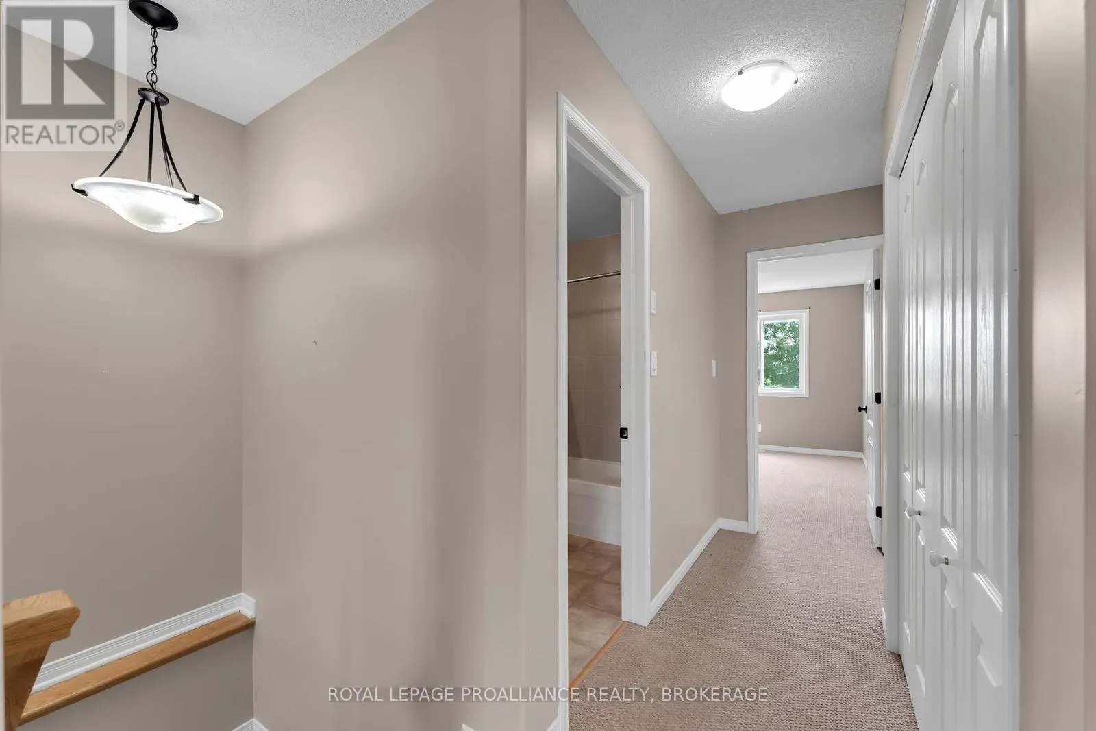 1576 CRIMSON CRESCENT