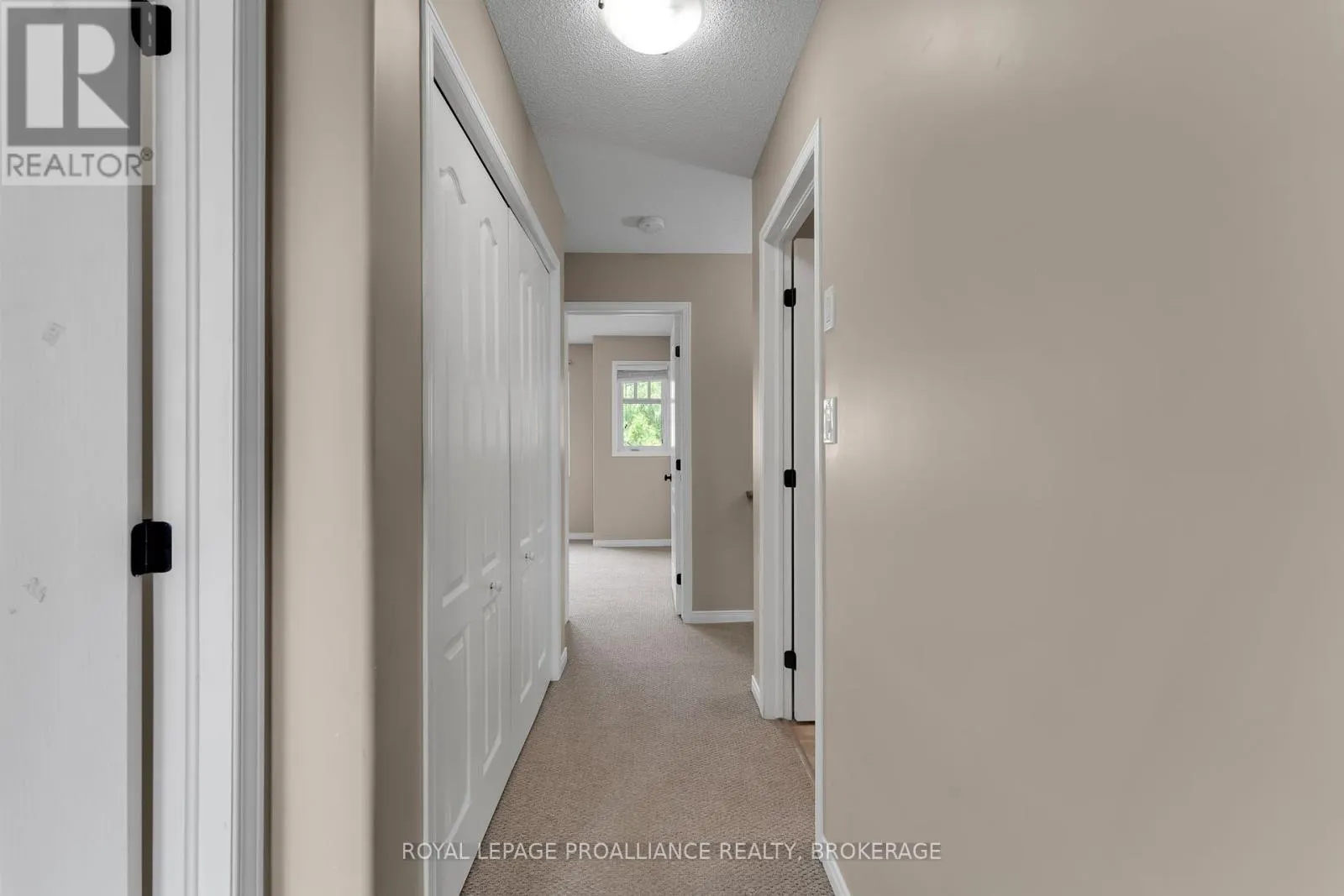 1576 CRIMSON CRESCENT