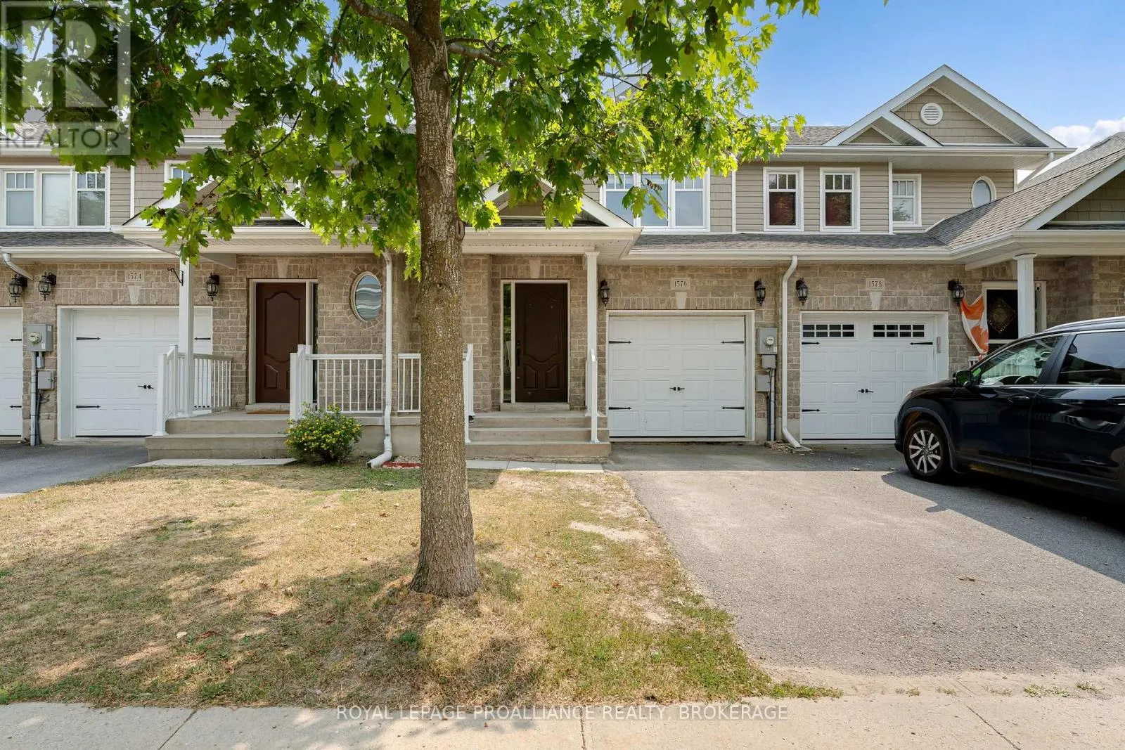 1576 CRIMSON CRESCENT
