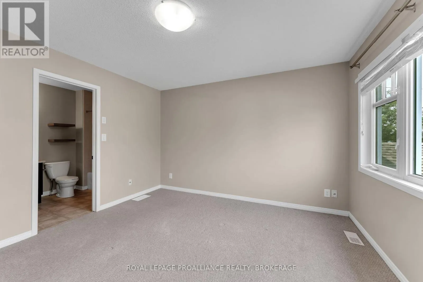 1576 CRIMSON CRESCENT