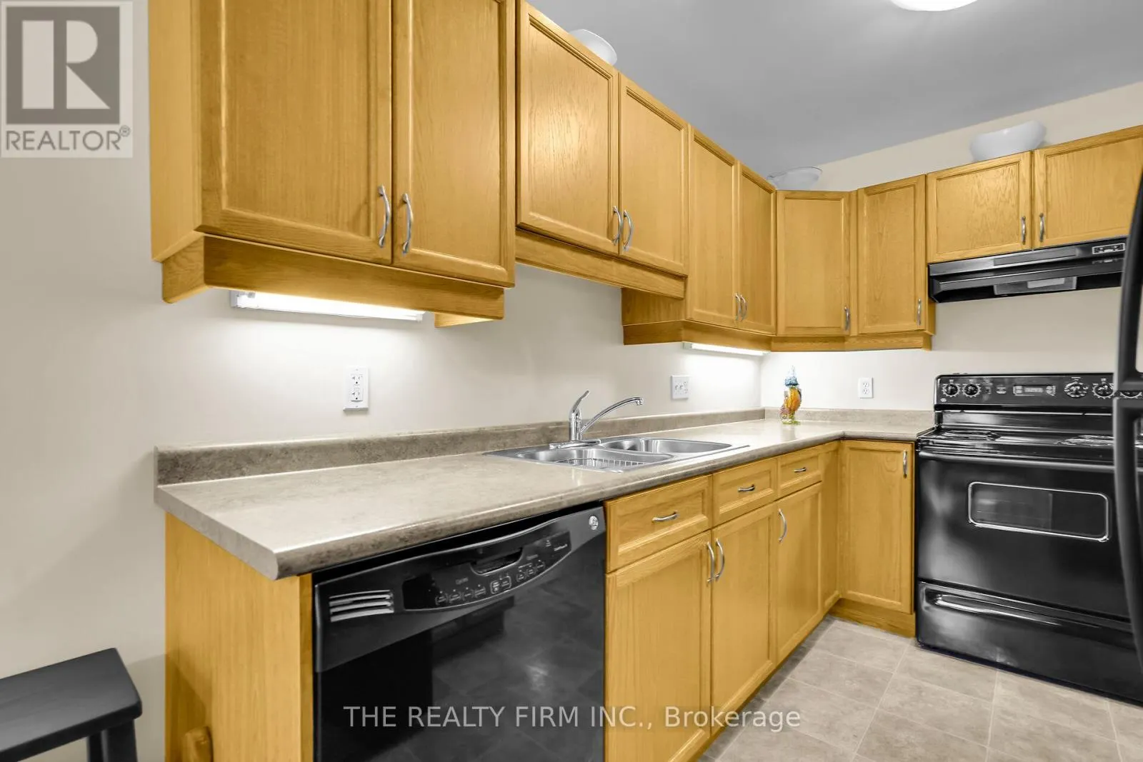 71 - 1921 FATHER DALTON AVENUE, #71