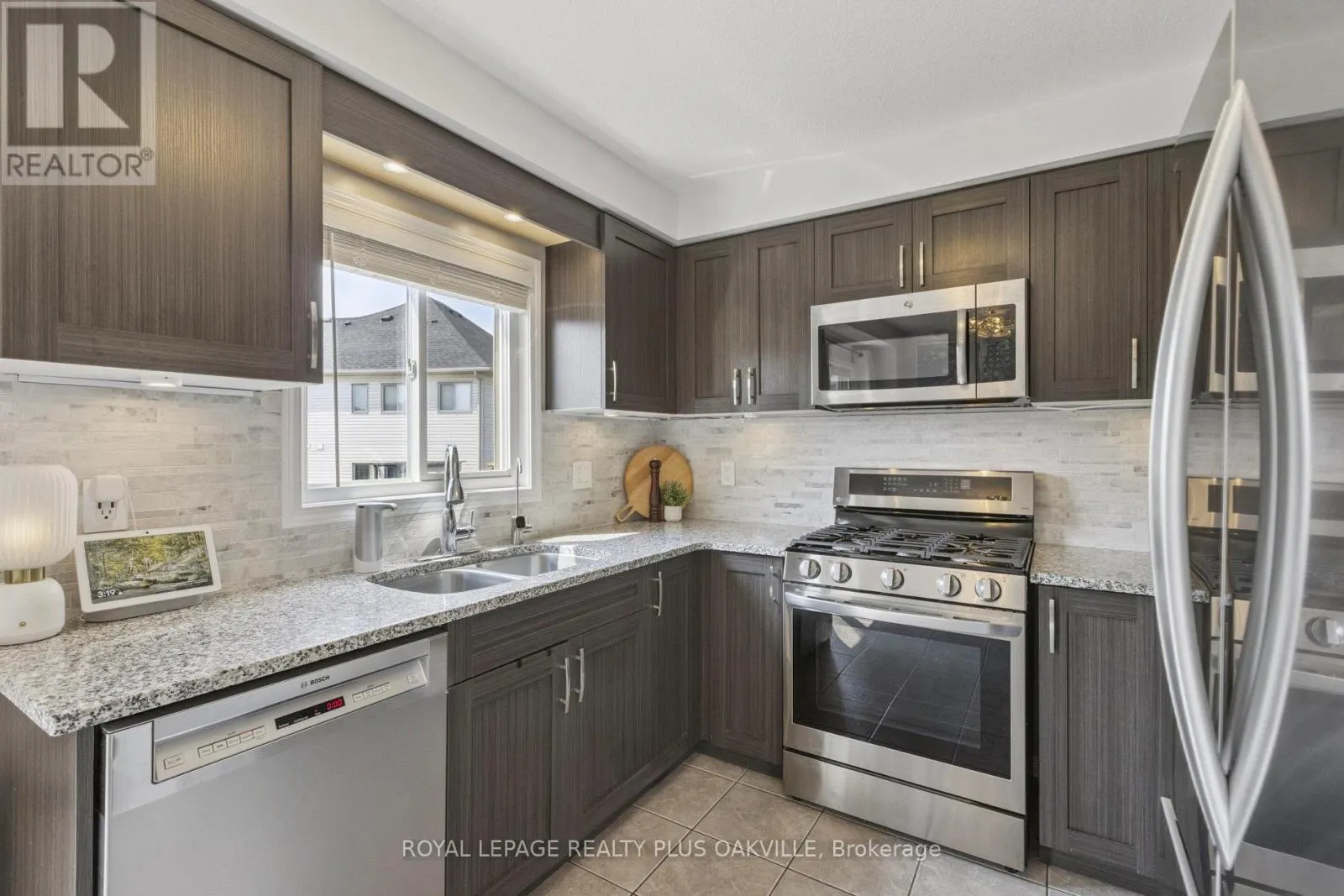 41 - 750 LAWRENCE STREET