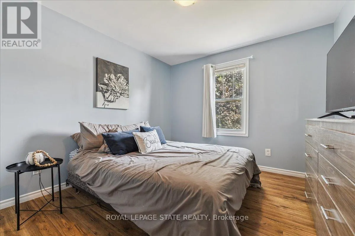 1591 MERRITTVILLE HIGHWAY
