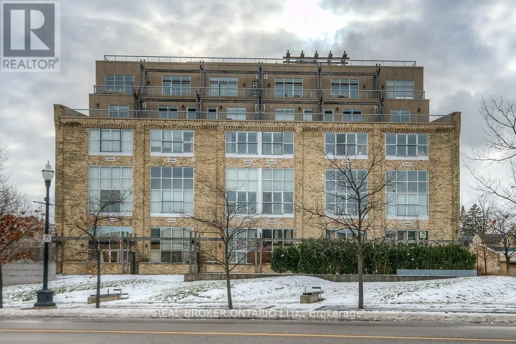 202 - 3 FATHER DAVID BAUER DRIVE