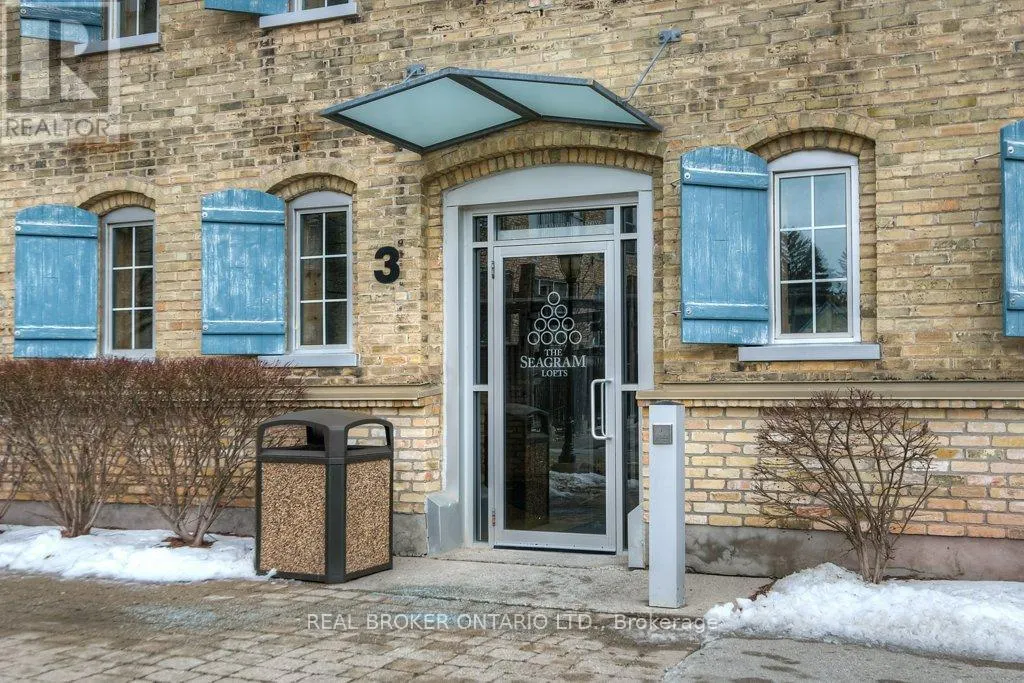 202 - 3 FATHER DAVID BAUER DRIVE