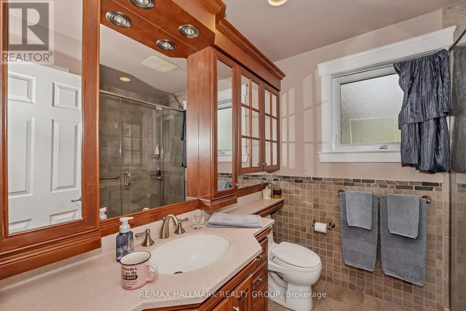 41 CLAUDET CRESCENT
