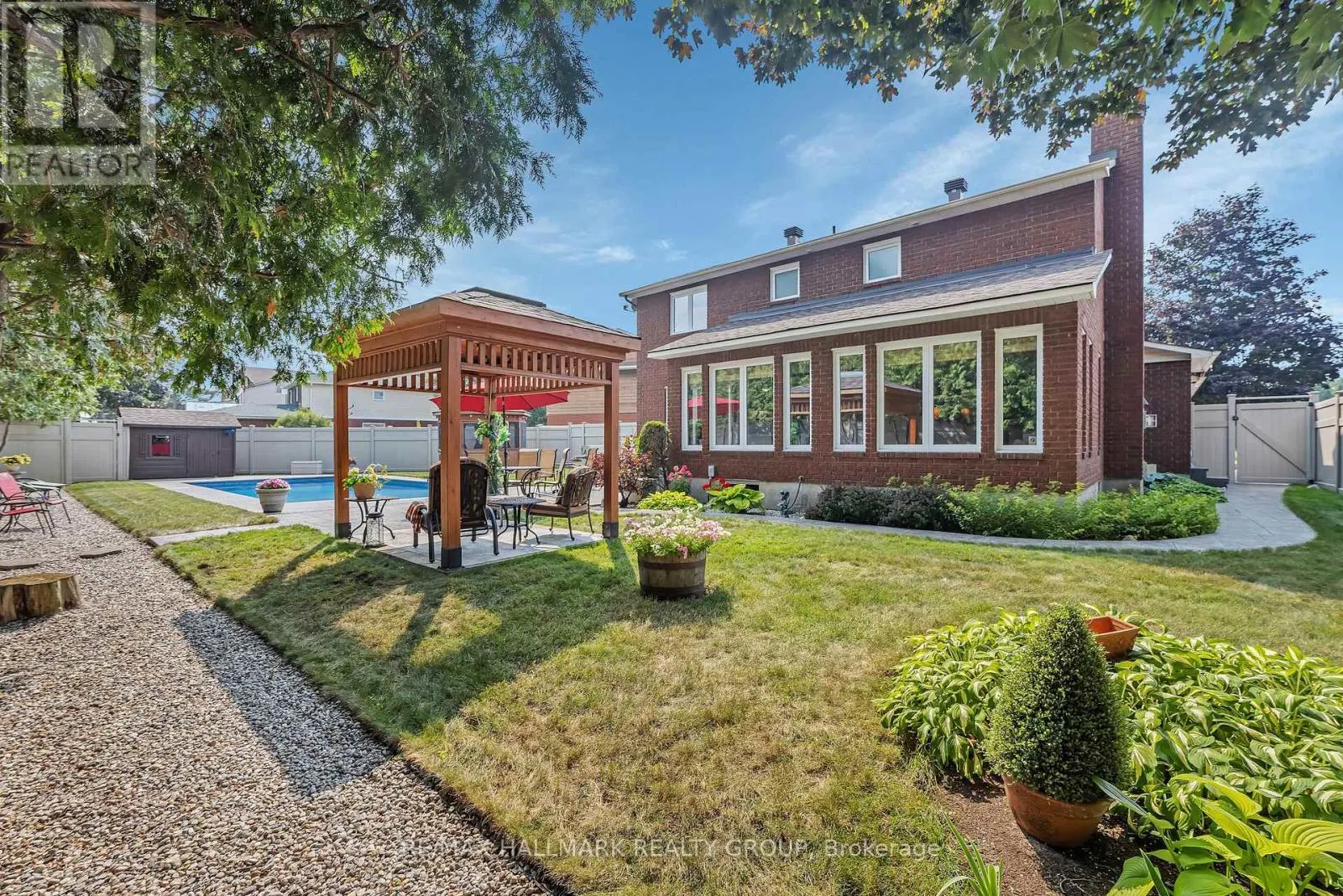 41 CLAUDET CRESCENT