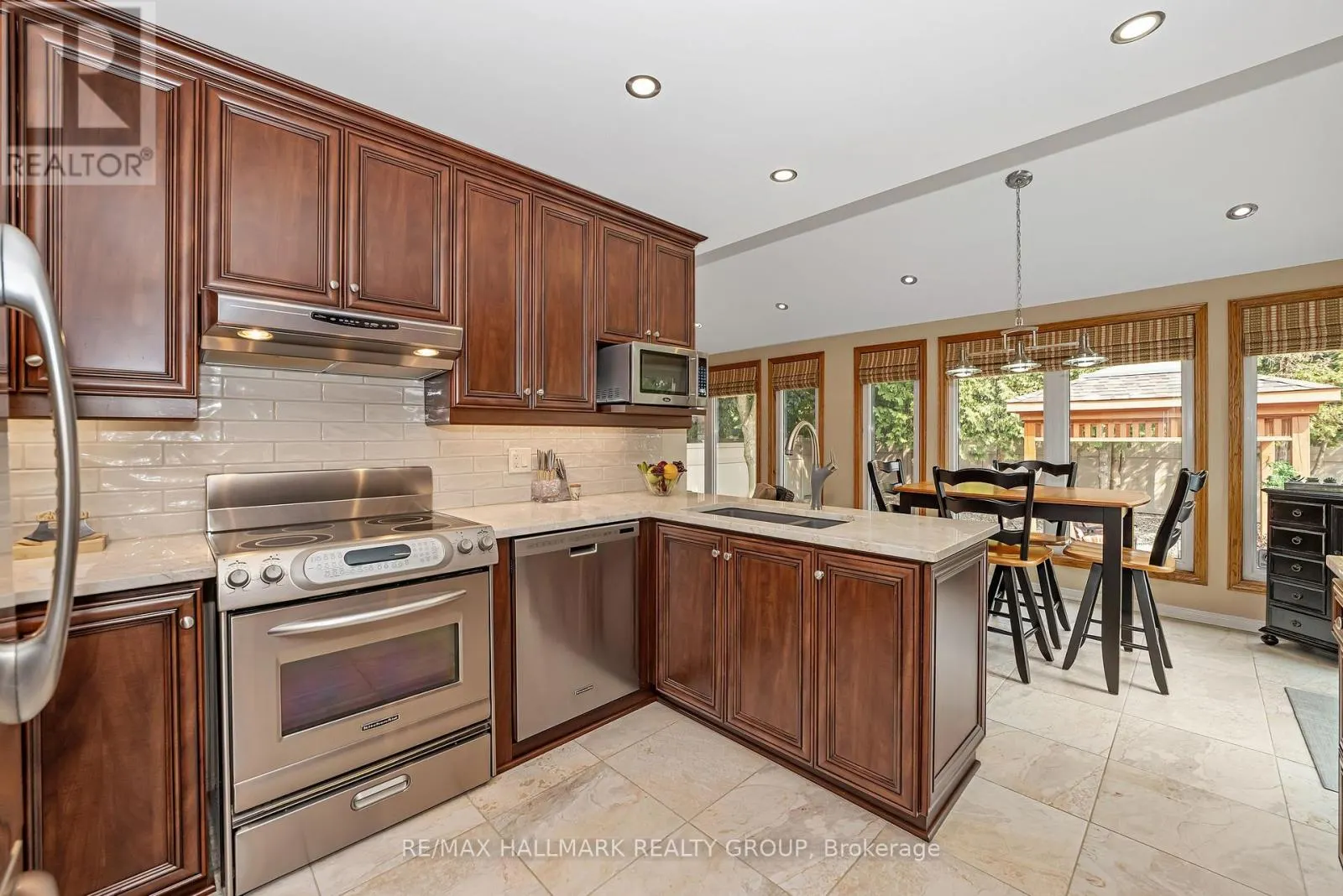 41 CLAUDET CRESCENT
