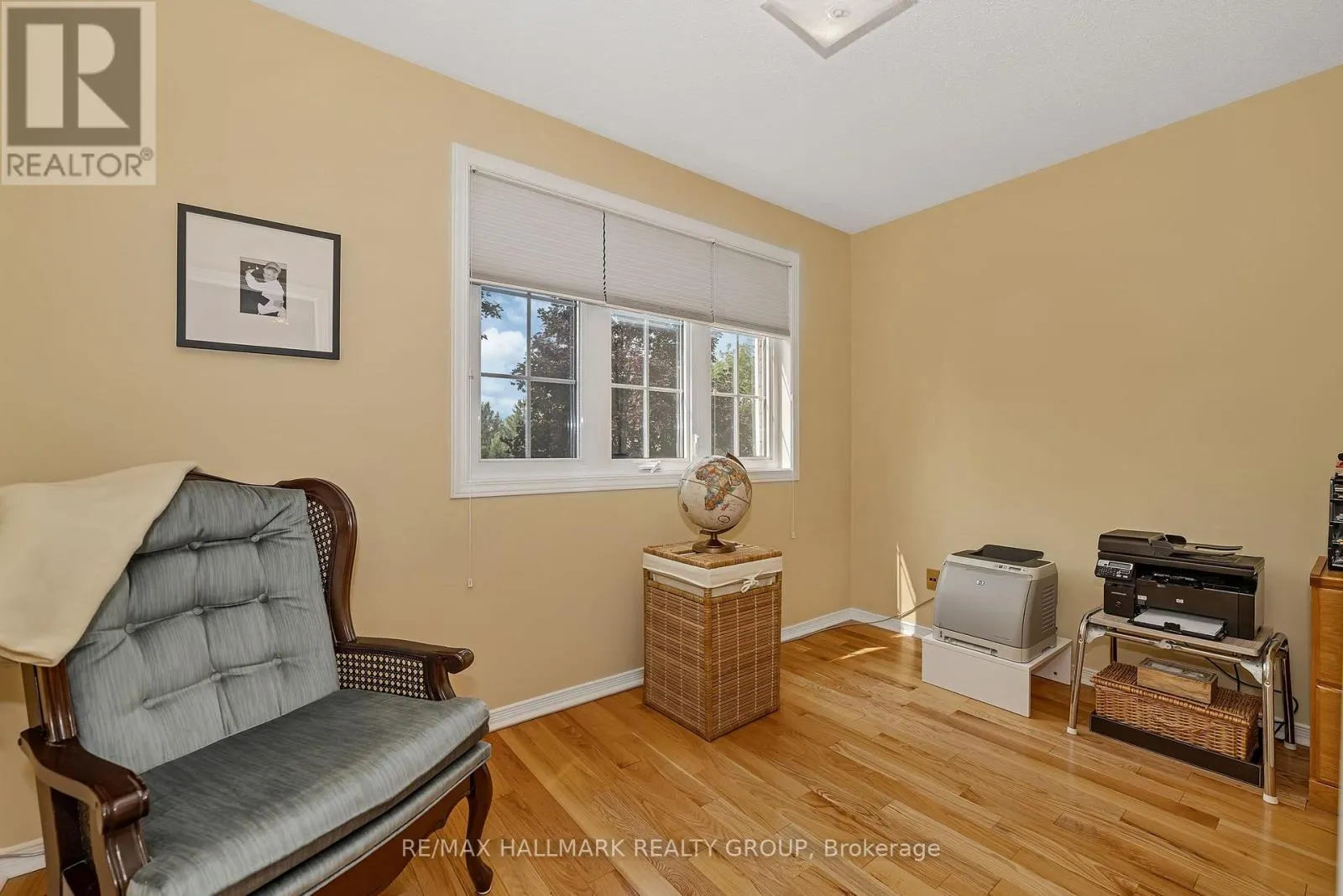 41 CLAUDET CRESCENT