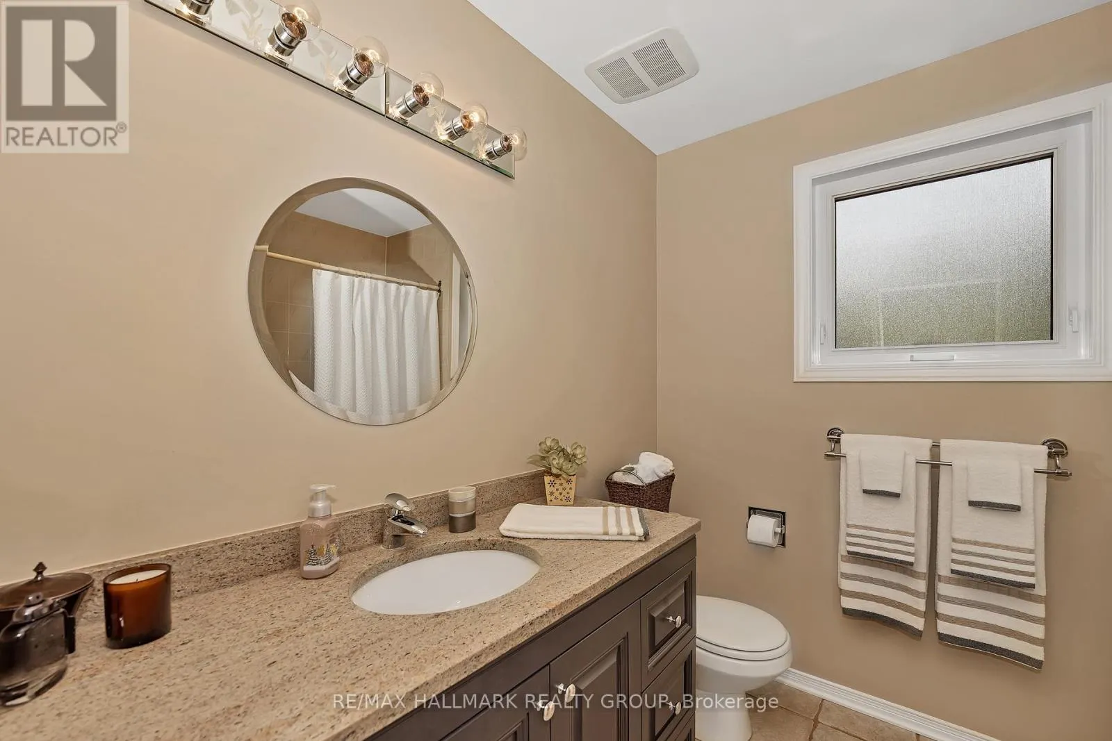 41 CLAUDET CRESCENT