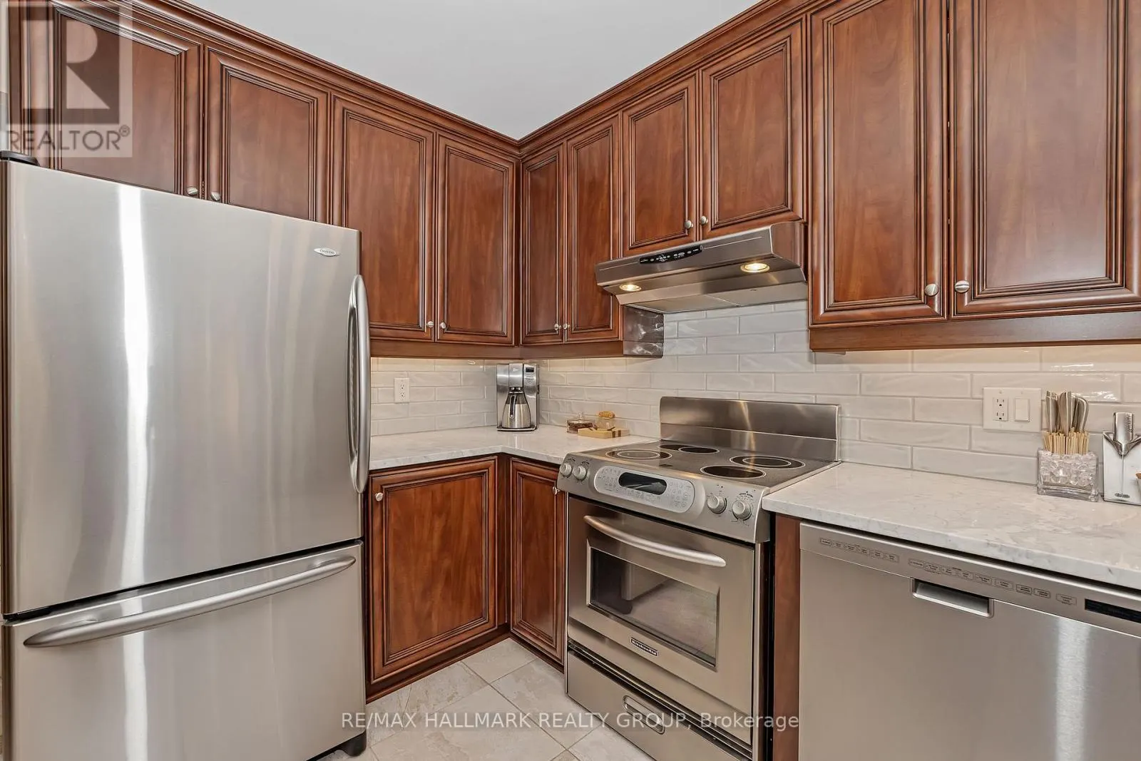 41 CLAUDET CRESCENT