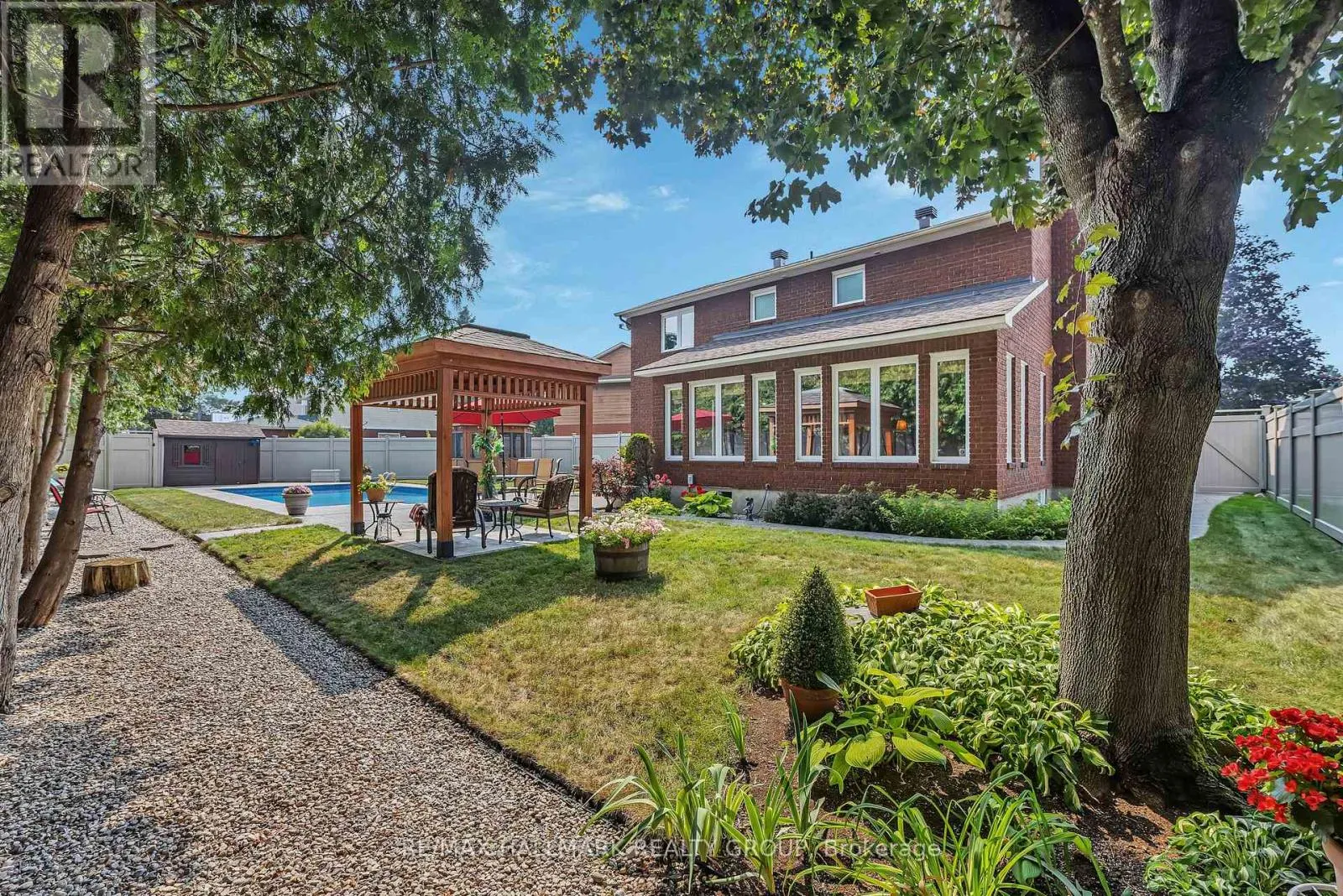 41 CLAUDET CRESCENT