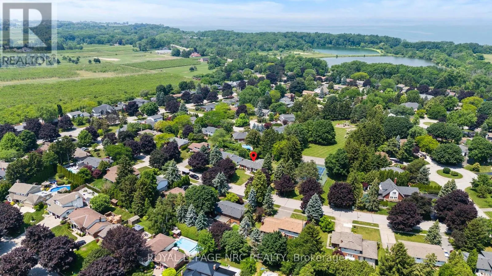 10 UPPER CANADA DRIVE