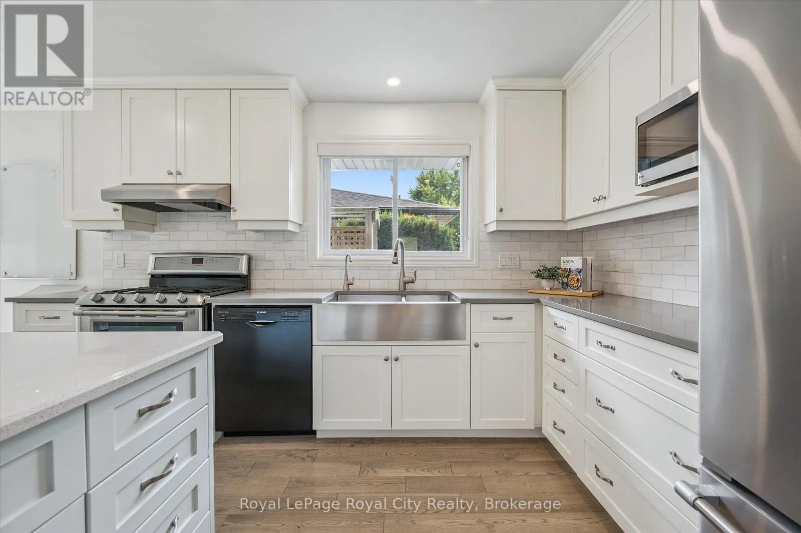 4 CARNABY CRESCENT