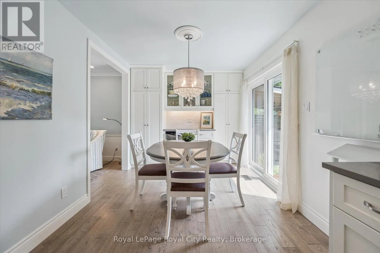 4 CARNABY CRESCENT