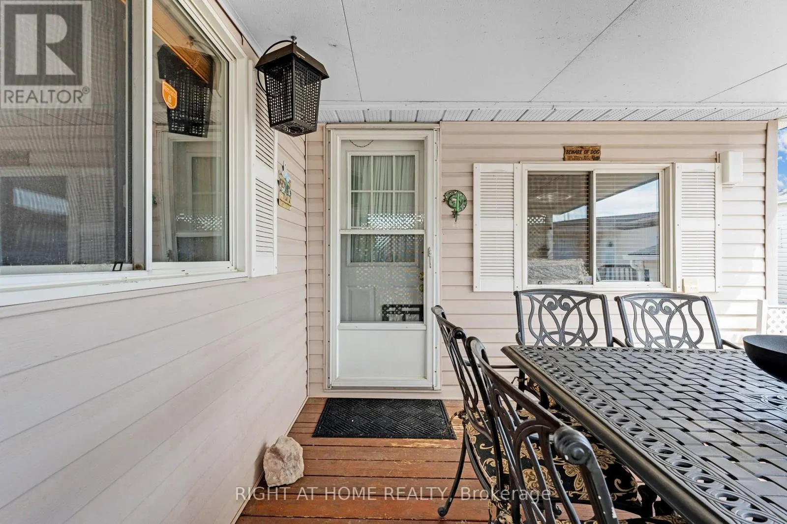 8 - 3033 TOWNLINE ROAD