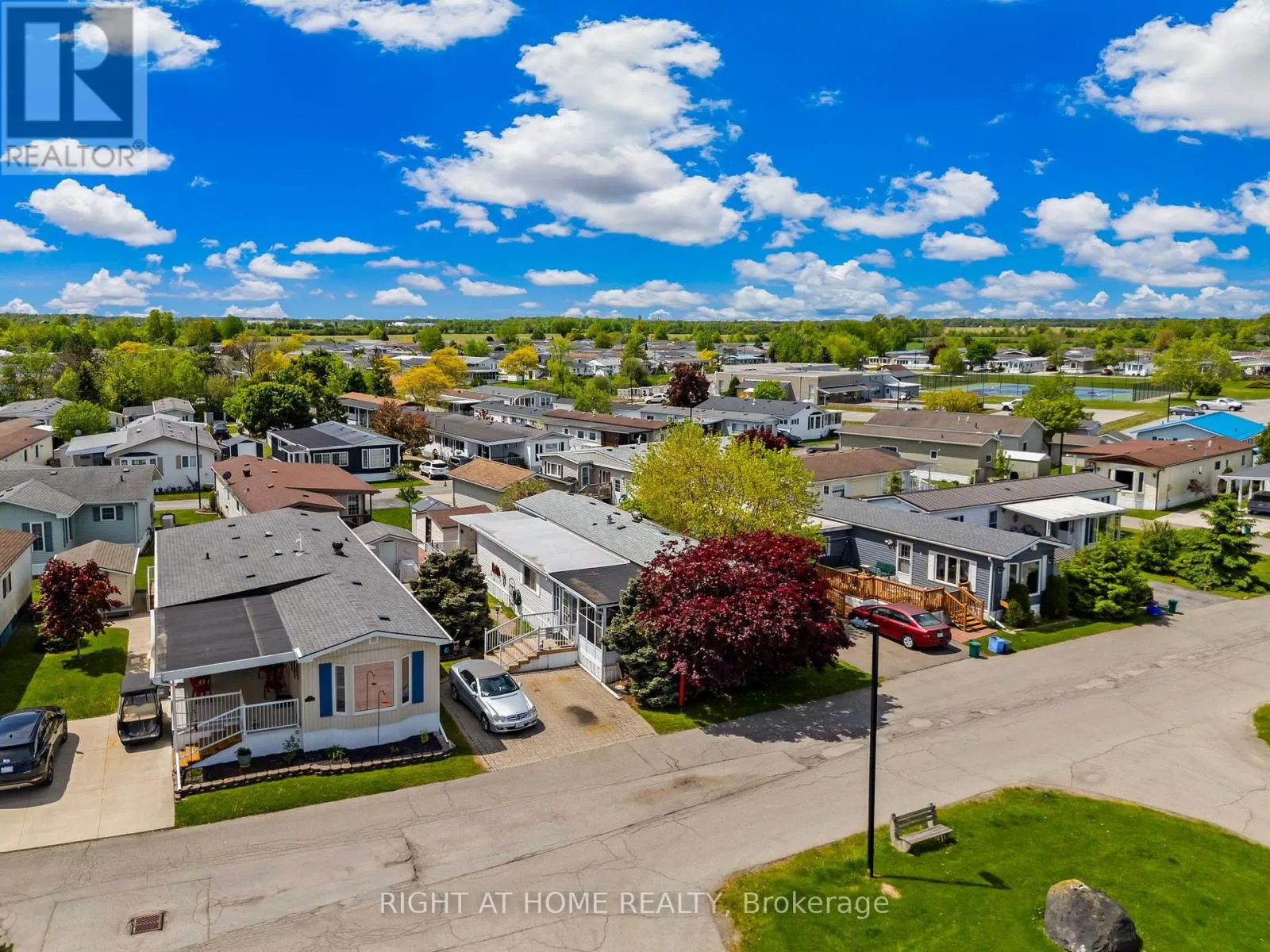 8 - 3033 TOWNLINE ROAD