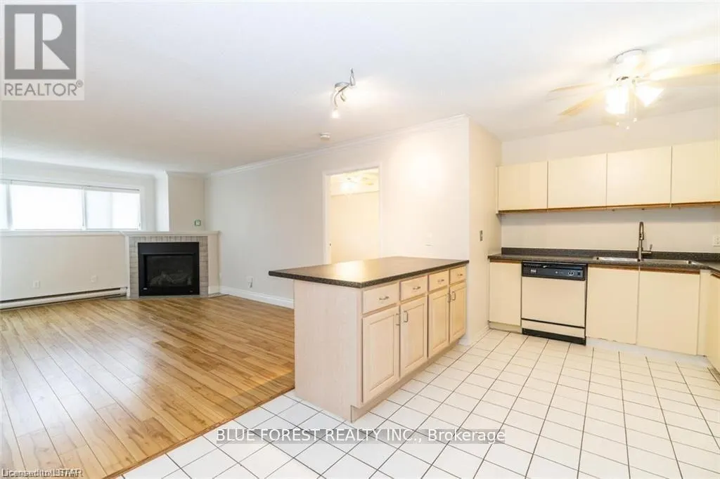 108 - 9 JACKSWAY CRESCENT, #108