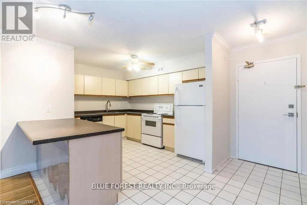 108 - 9 JACKSWAY CRESCENT, #108