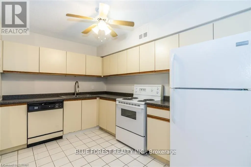 108 - 9 JACKSWAY CRESCENT, #108
