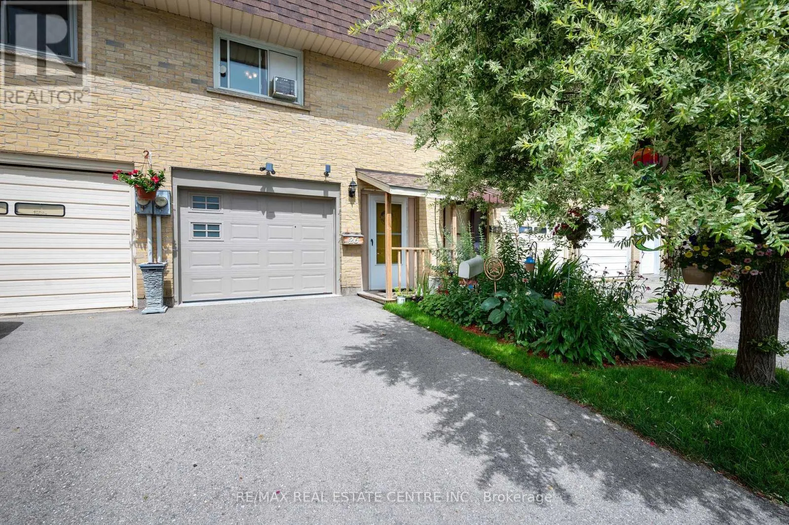 26 MARLBORO COURT