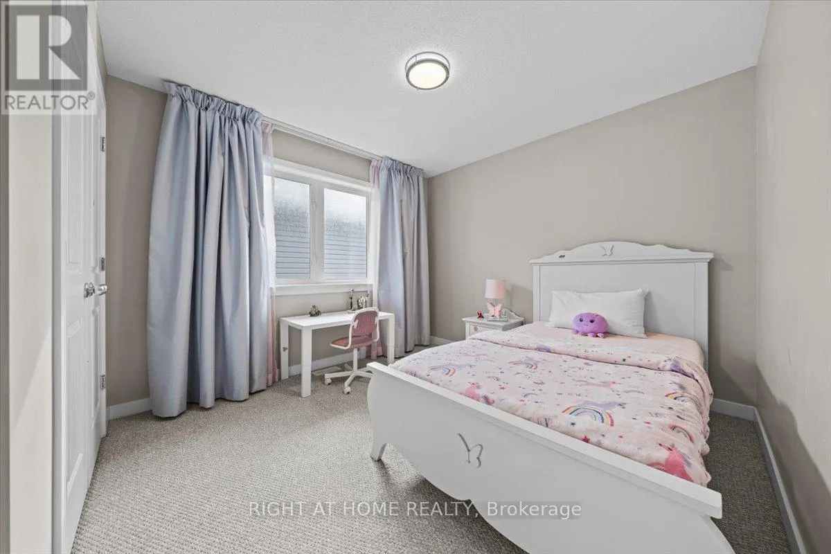 319 OXER PLACE