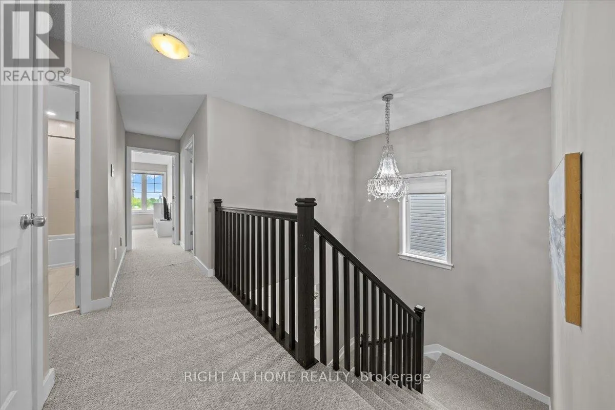 319 OXER PLACE
