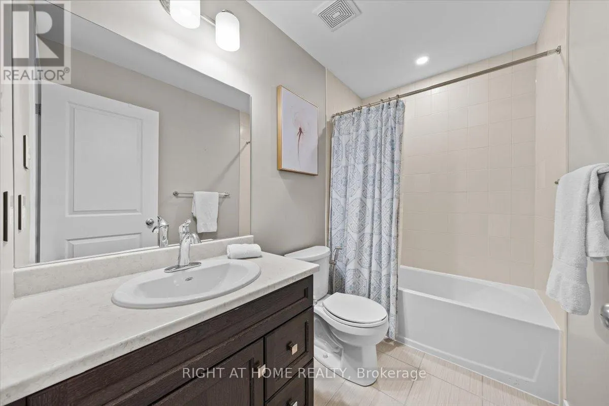 319 OXER PLACE