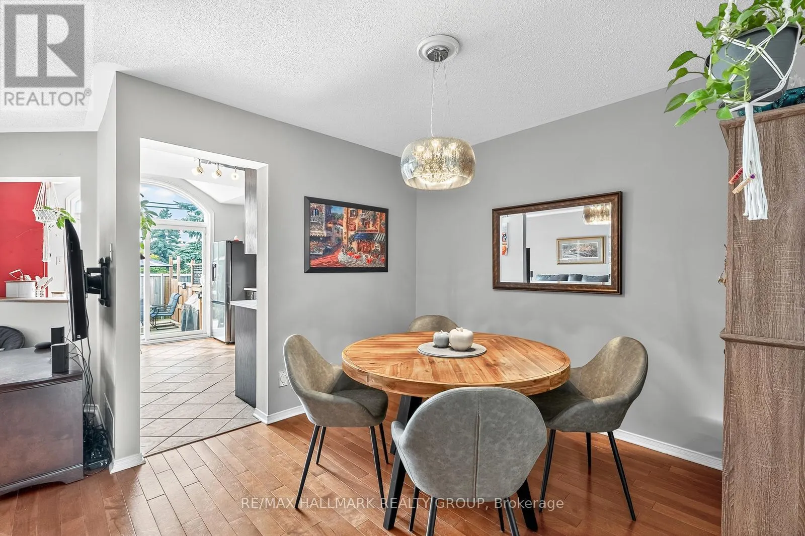 6212 ARBOURWOOD DRIVE
