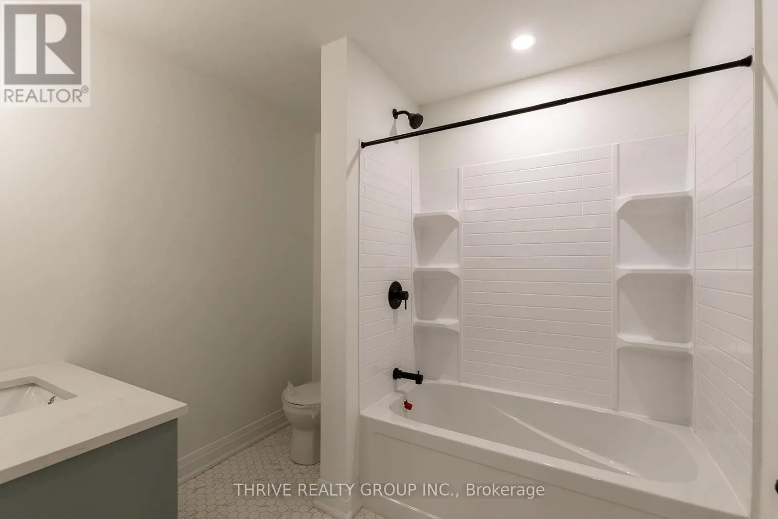 9 - 16 HINCKS STREET, #9