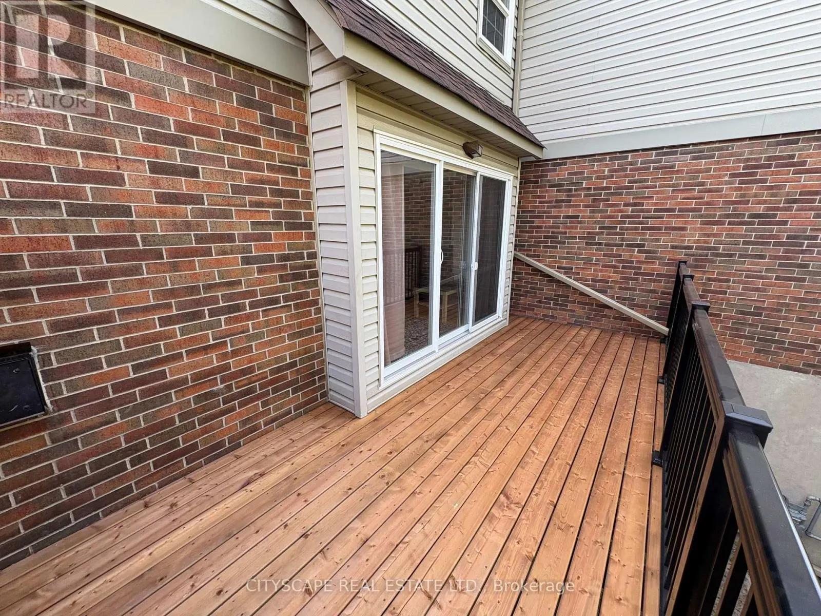 17 - 250 KEATS WAY