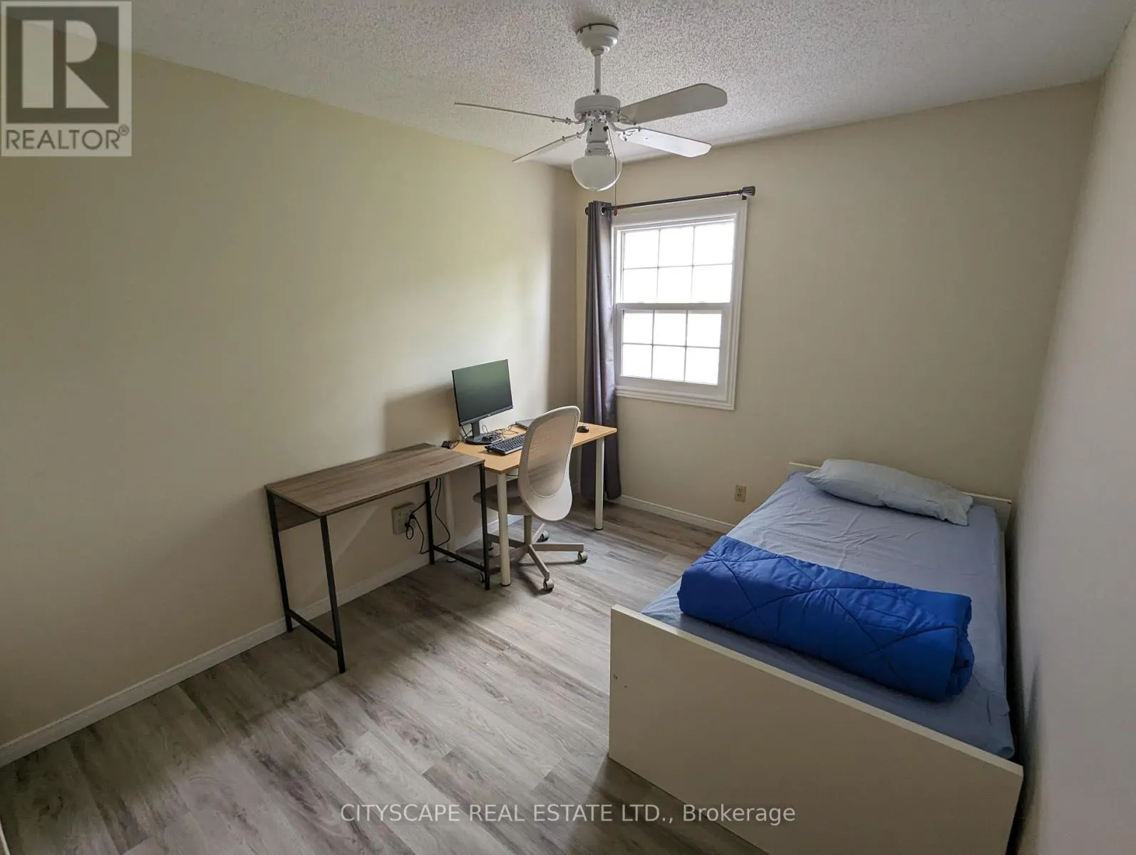 17 - 250 KEATS WAY