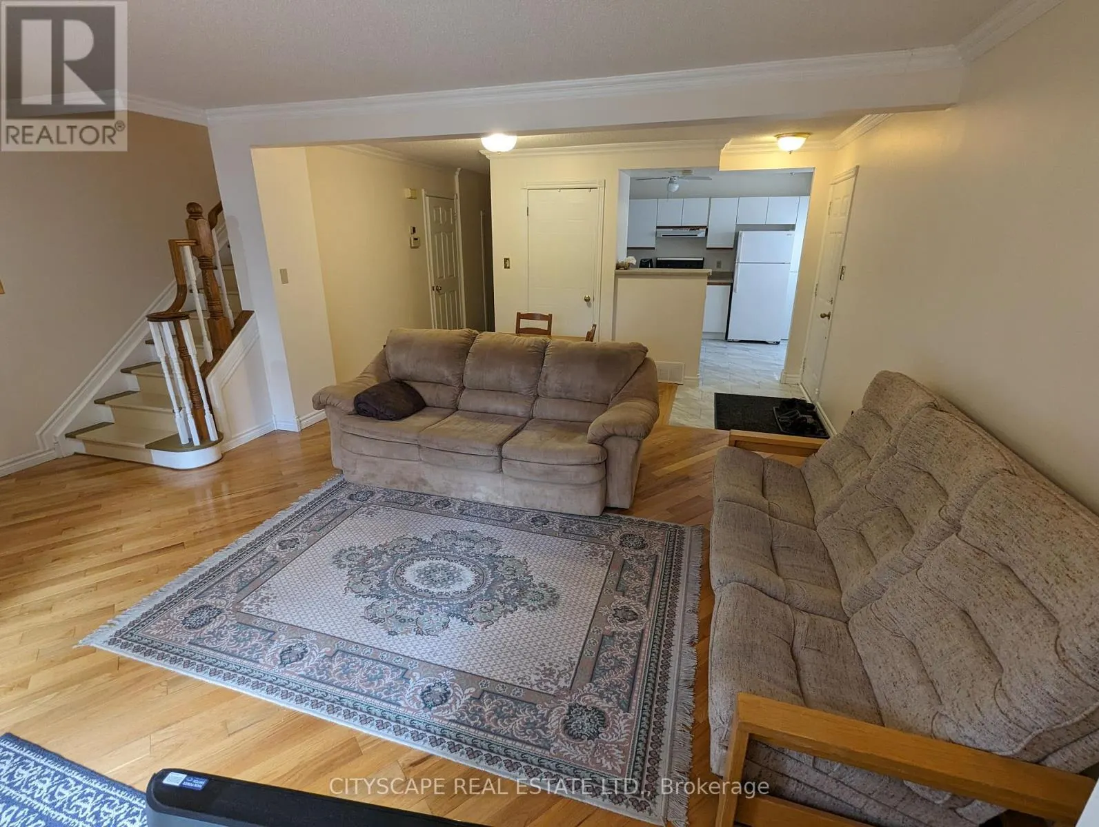 17 - 250 KEATS WAY