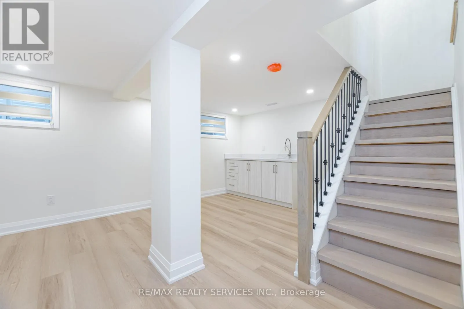 8772 WELLINGTON 124 ROAD W