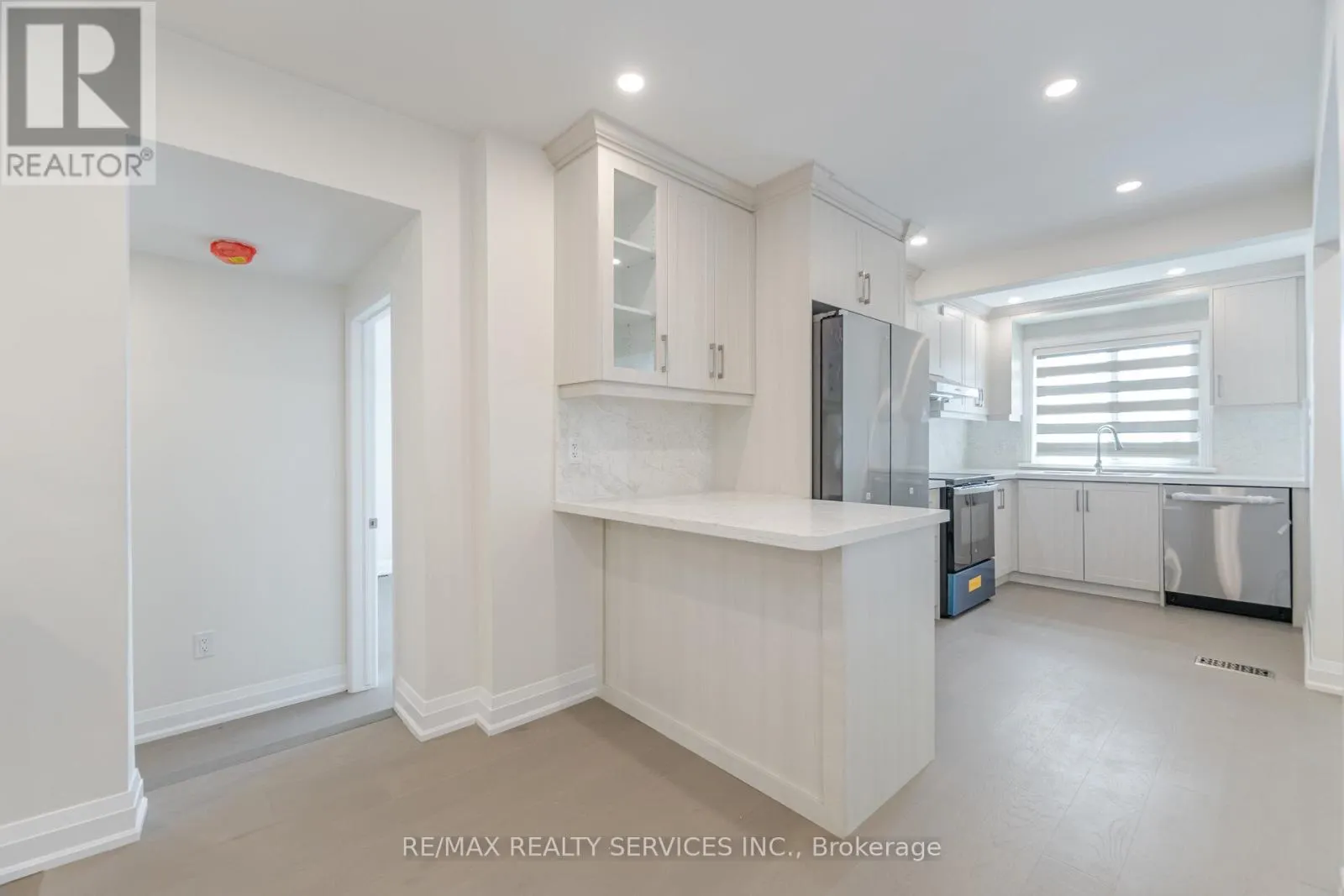 8772 WELLINGTON 124 ROAD W