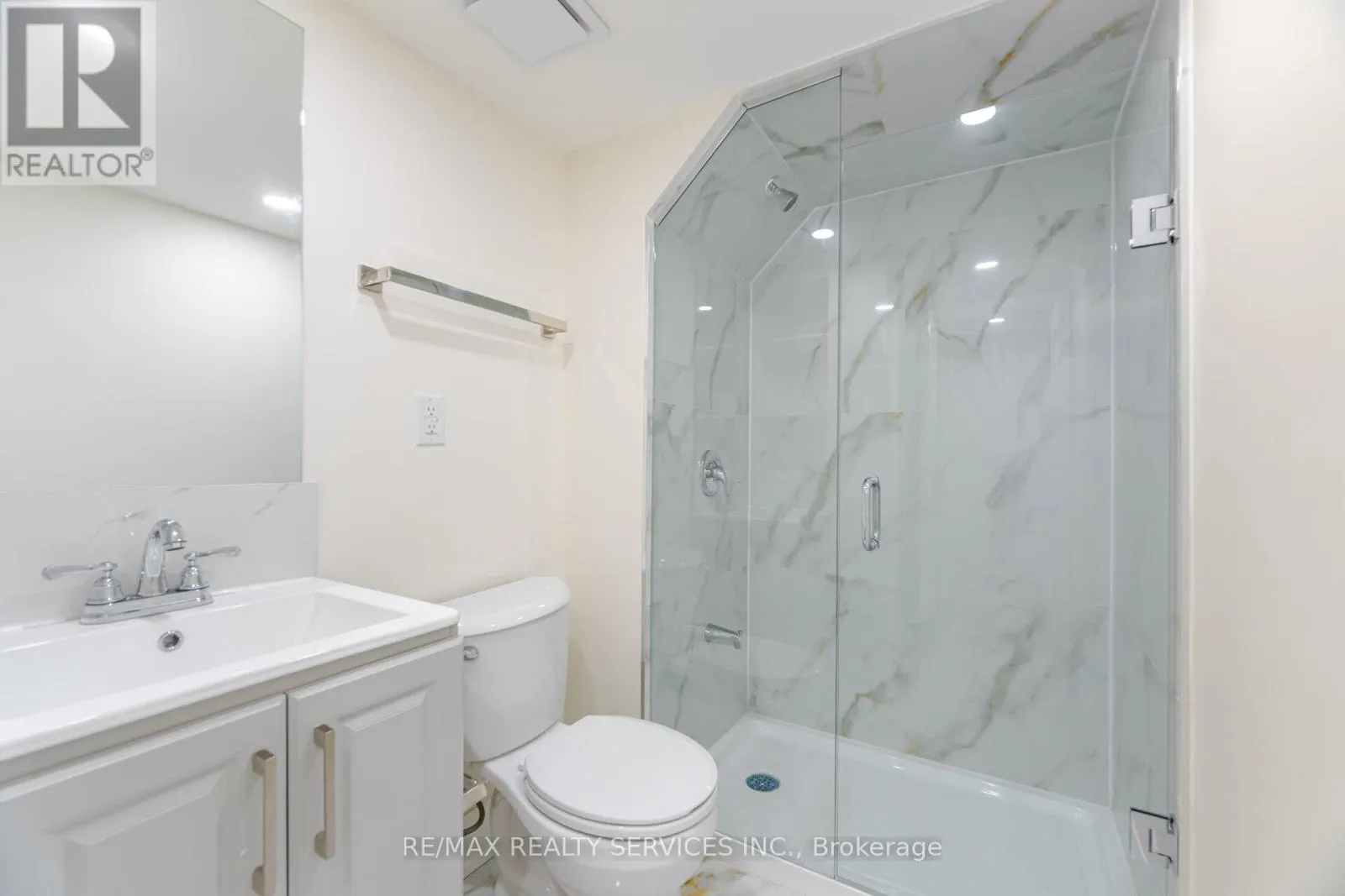 8772 WELLINGTON 124 ROAD W
