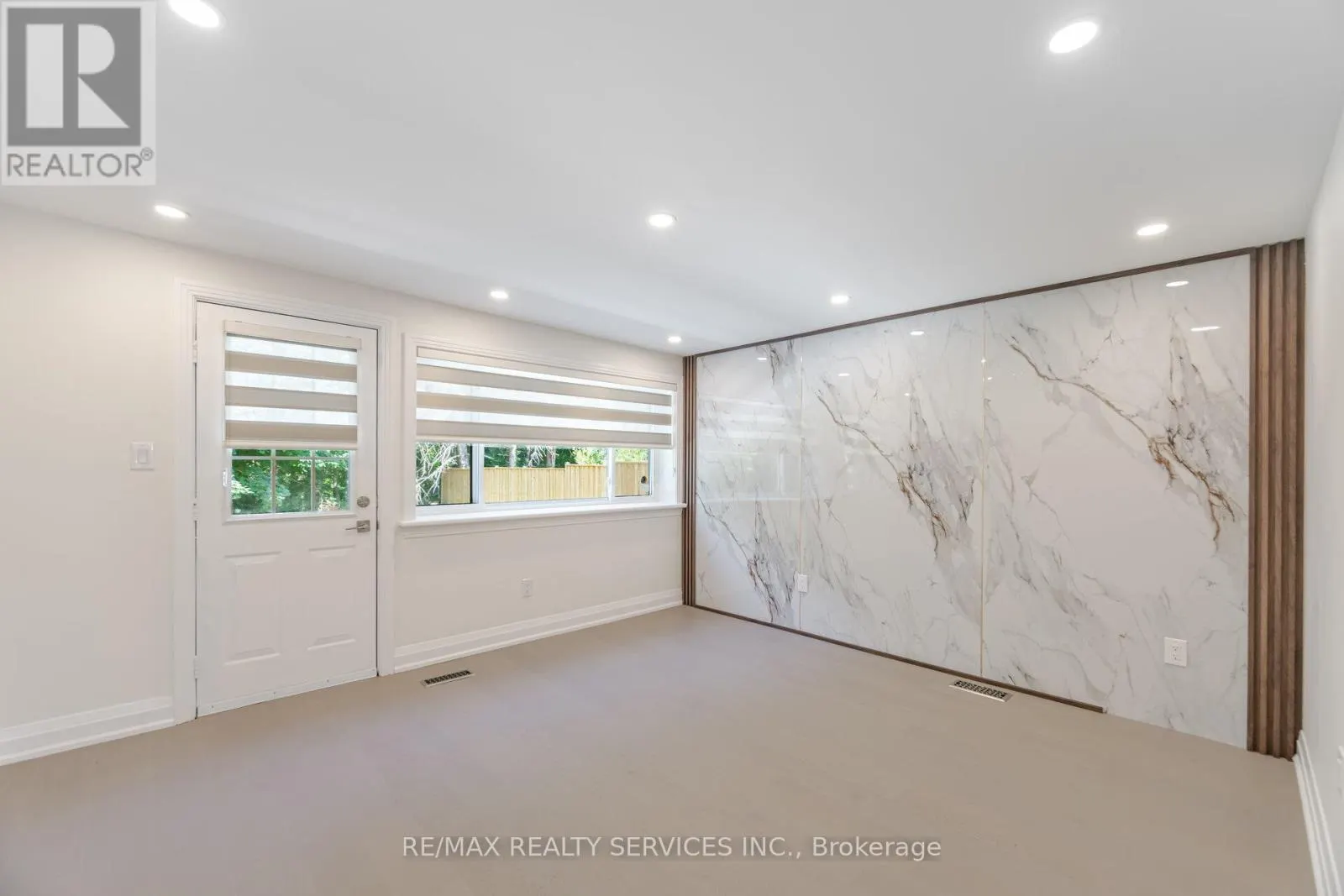 8772 WELLINGTON 124 ROAD W