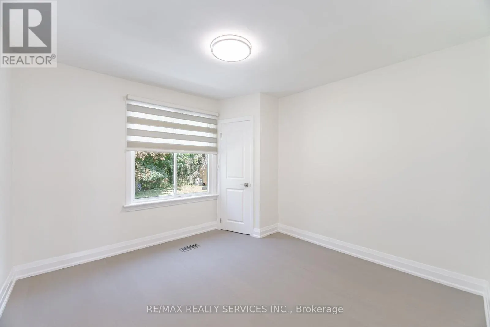 8772 WELLINGTON 124 ROAD W