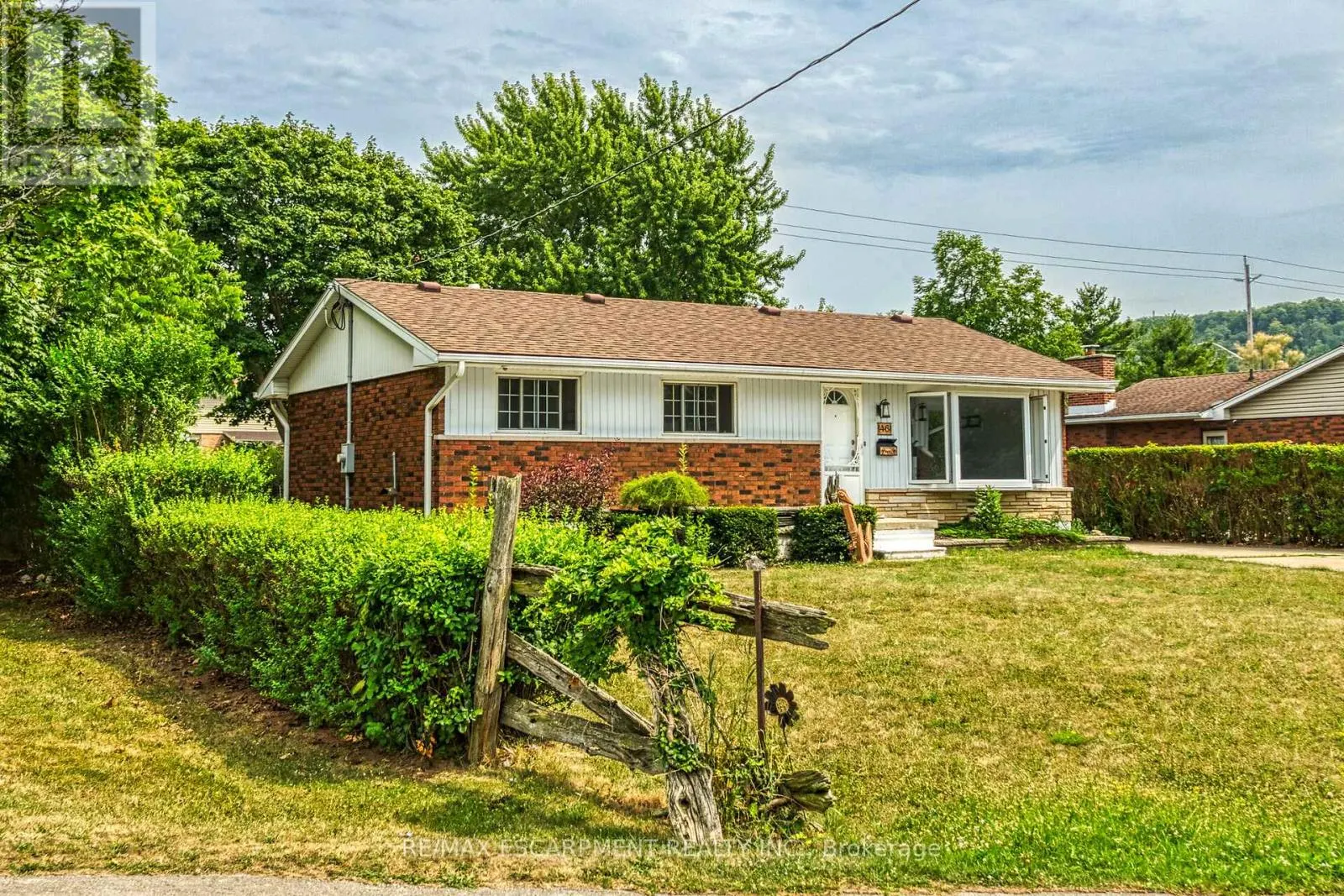 46 ORIOLE CRESCENT