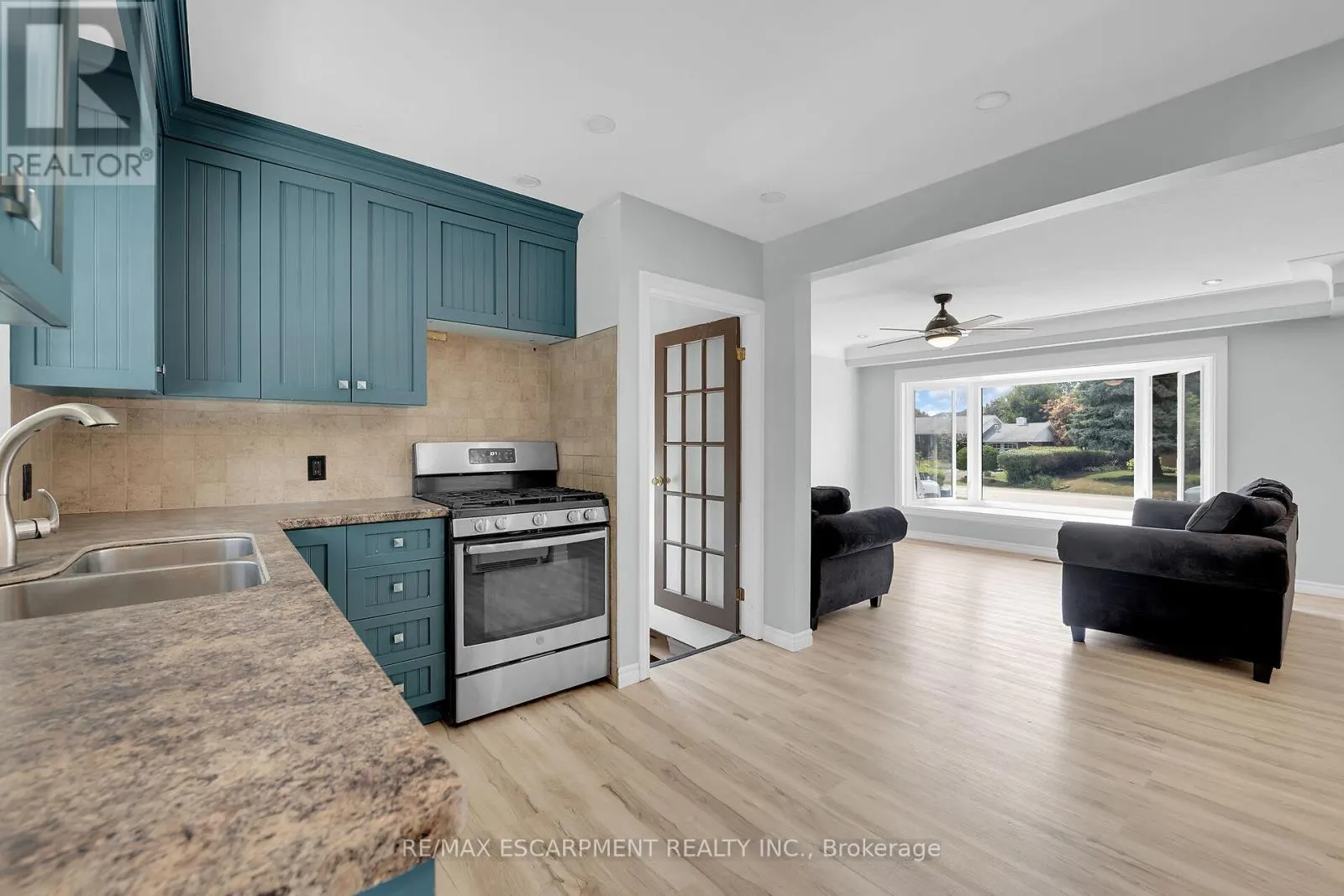 46 ORIOLE CRESCENT