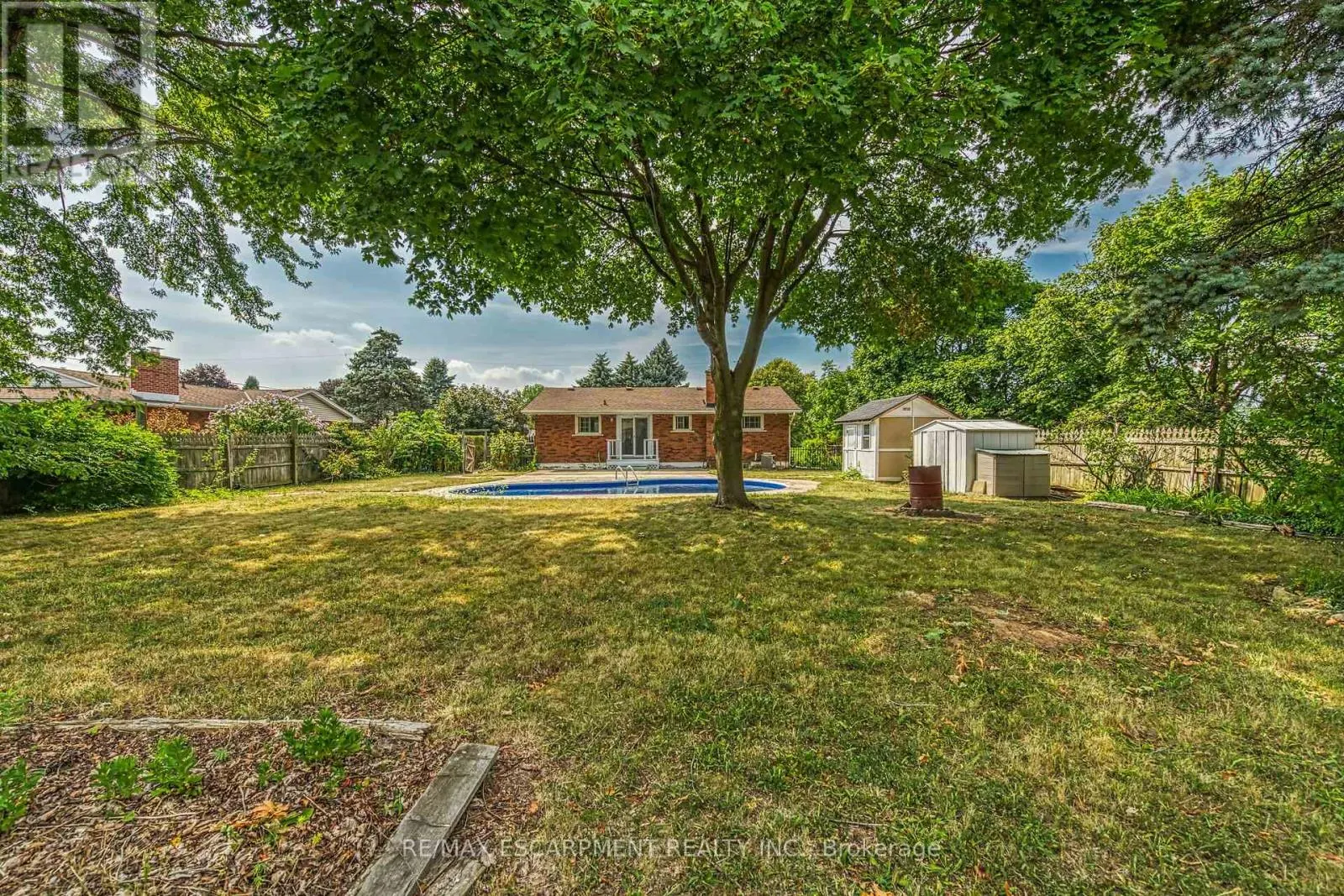 46 ORIOLE CRESCENT
